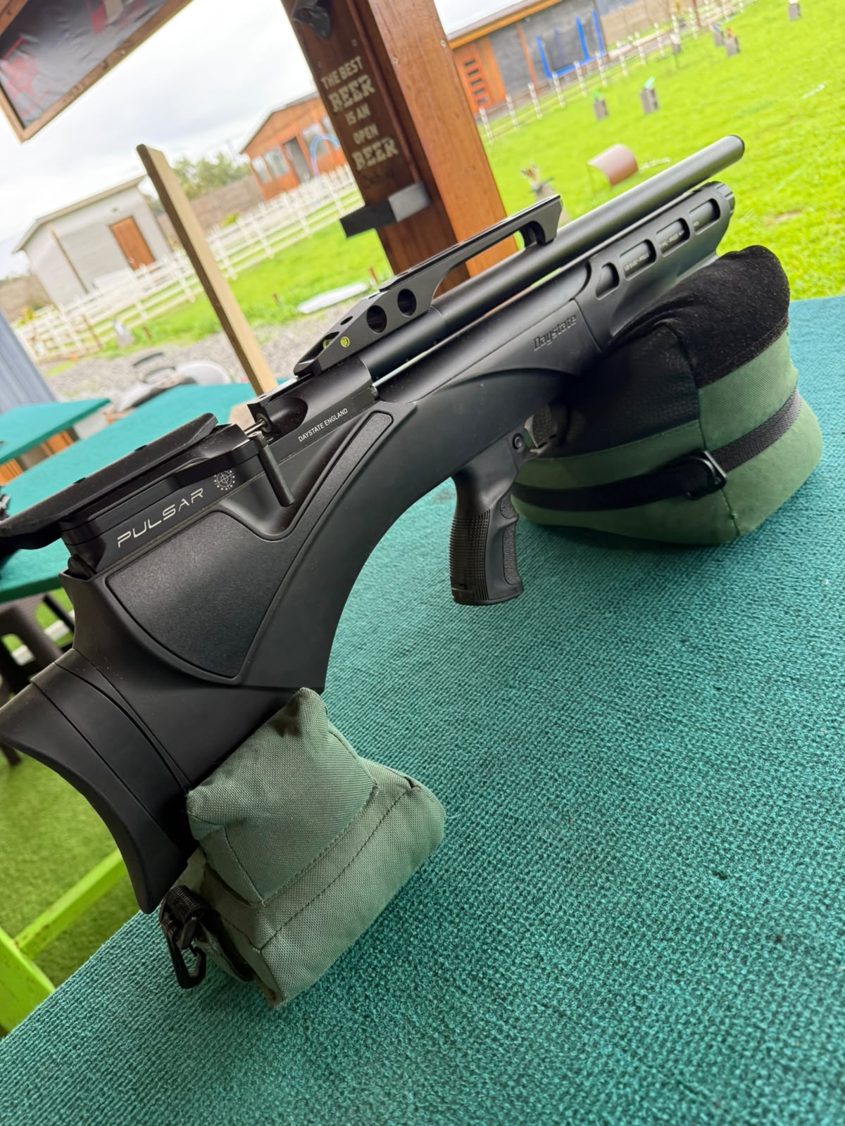 Rifle PCP Daystate Pulsar cal 5,5mm Sintético (seminuevo) - Imagen 2
